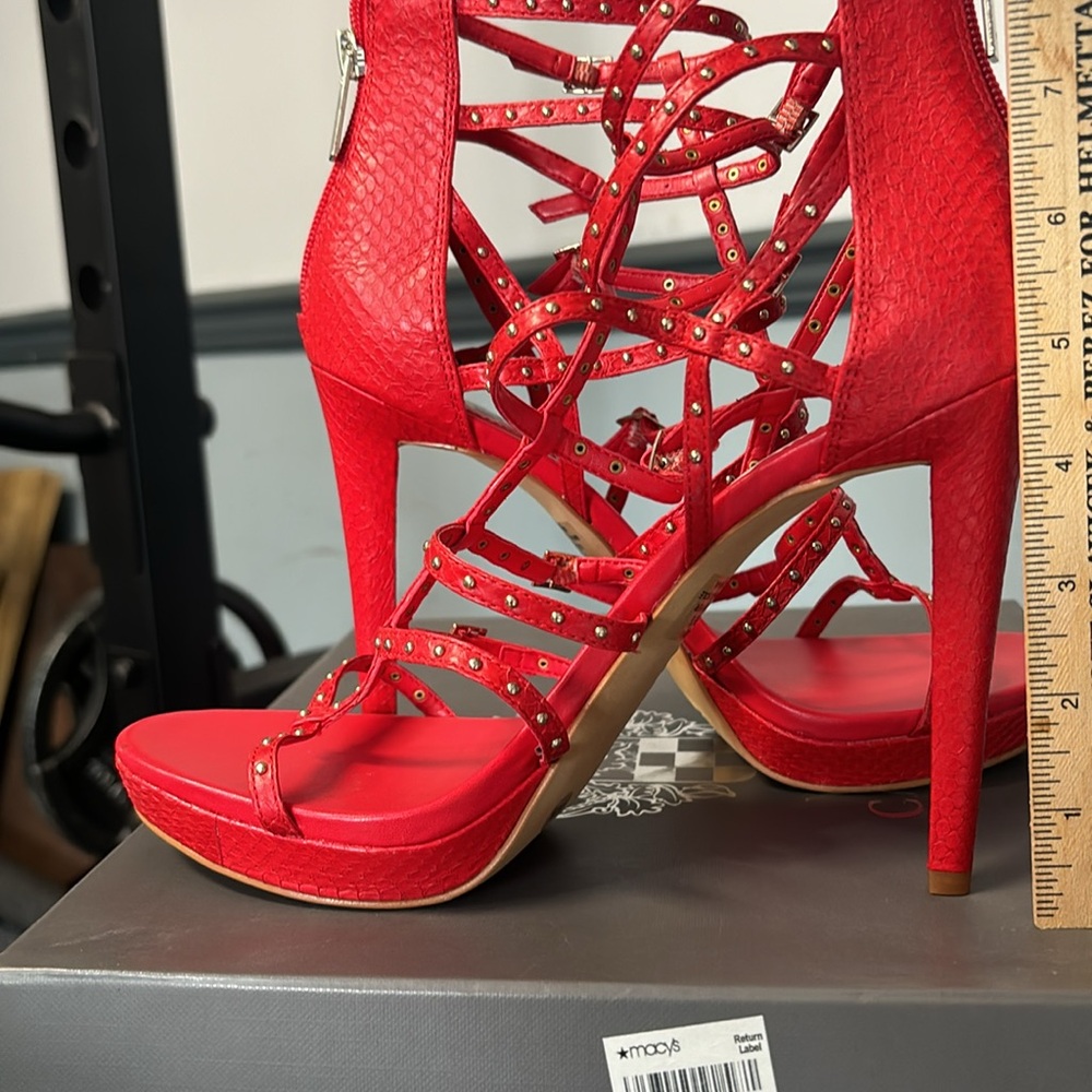 NWT Vince Camuto strappy studded sandals size 9.5 - Picture 6 of 6